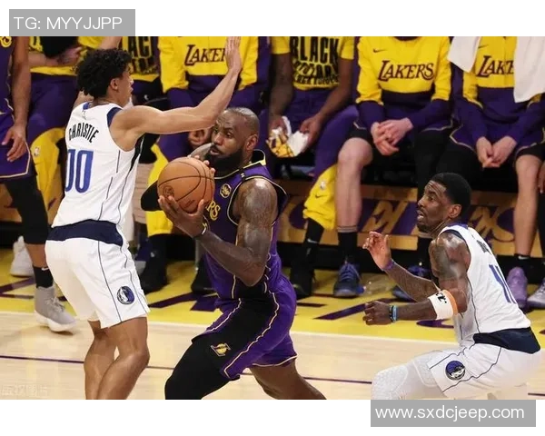 独行侠与湖人激战回顾2月24日精彩录像全场亮点解析